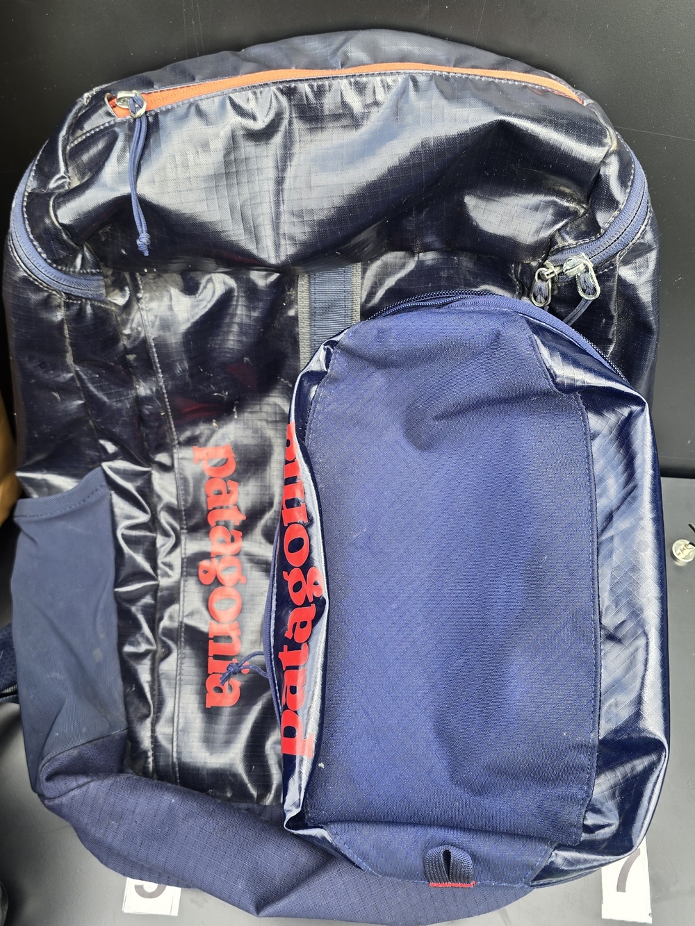Patagonia Glossy Tpu Black Hole Duffel Sling Cube Backpack
